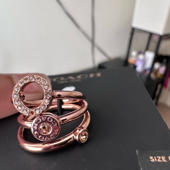 Coach Rings - Picture 3 of 4